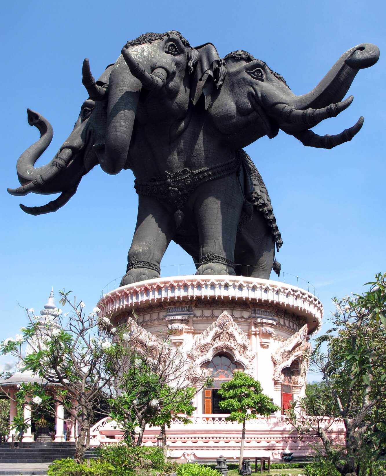 1-Erawan-Museum